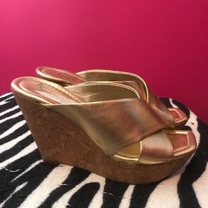 Jessica Simpson gold wedges